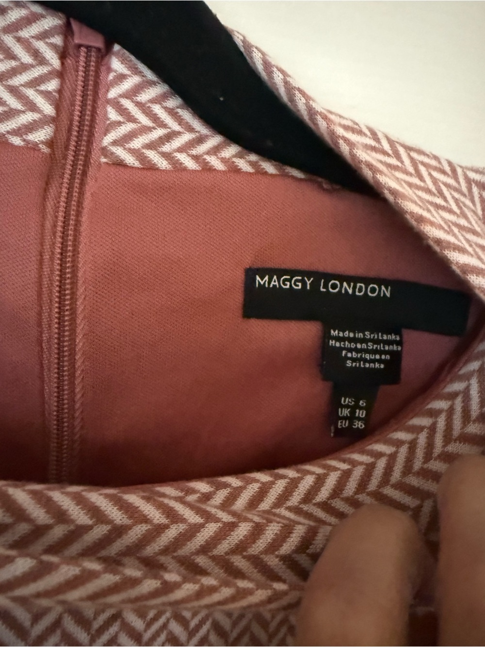 Maggy London Dusty Pink Chevron Tie-Neck Midi Dress - Picture 3 of 7